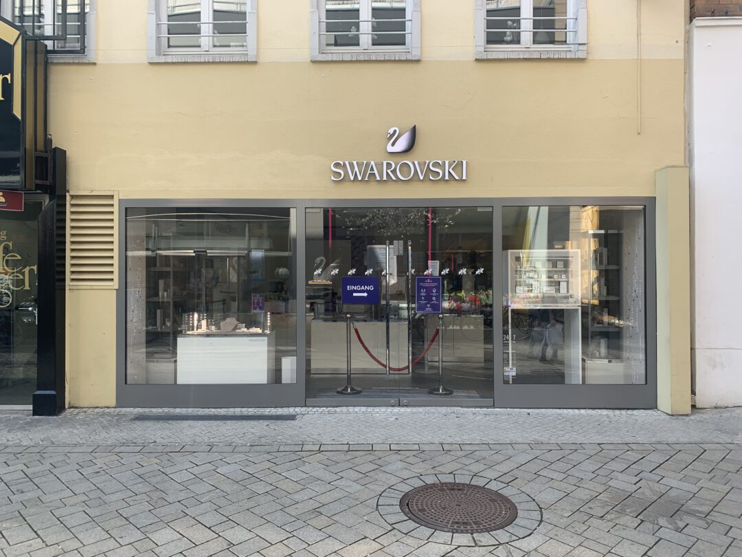 Ansicht SWAROVSKI Geschäft