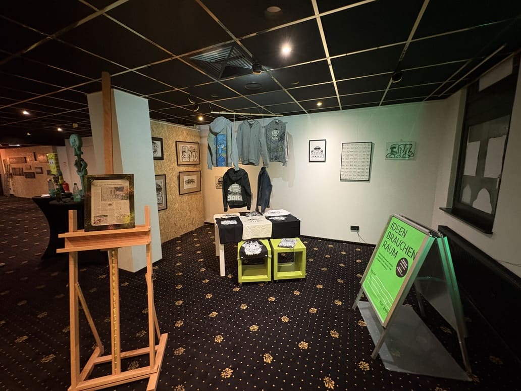 Ansicht Ausstellung CODY SENDET EIN LEBENSZEICHEN